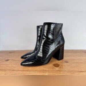Express Women’s Block Heel Ankle Boots Faux Croc Skin Black Pointed Toe Sz 8